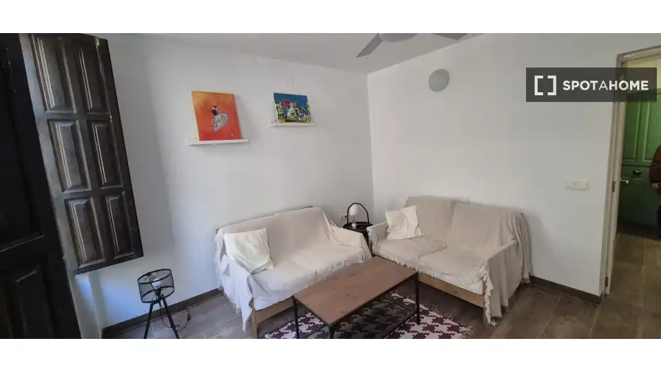 Habitación 84 m², Granada
