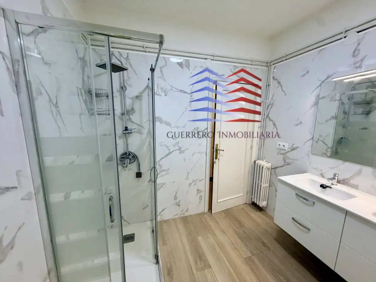 Piso de 100 m² en Ourense