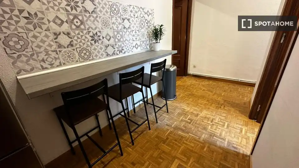 Room for rent, Madrid