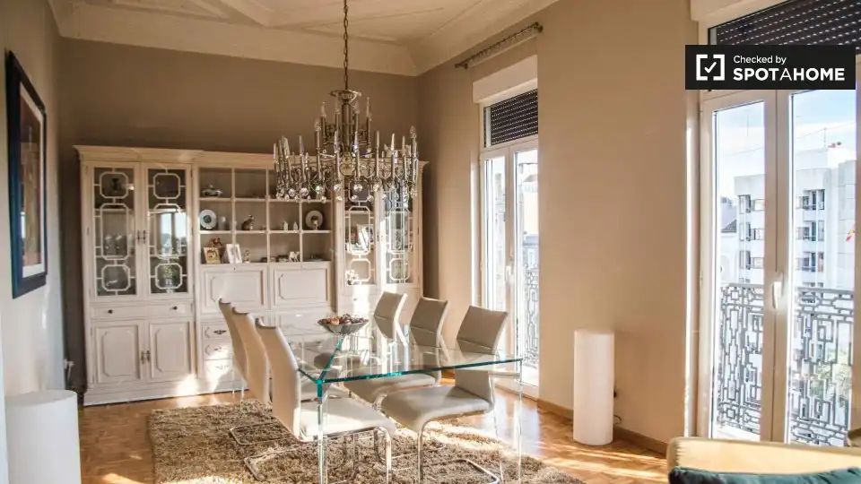 Habitación 200 m², Valencia