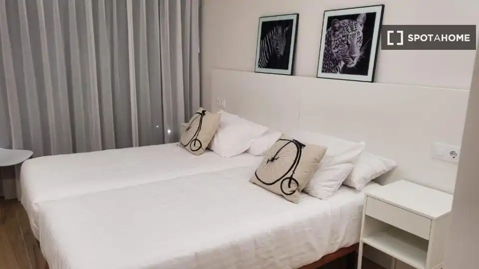 Habitación 81 m², Vigo