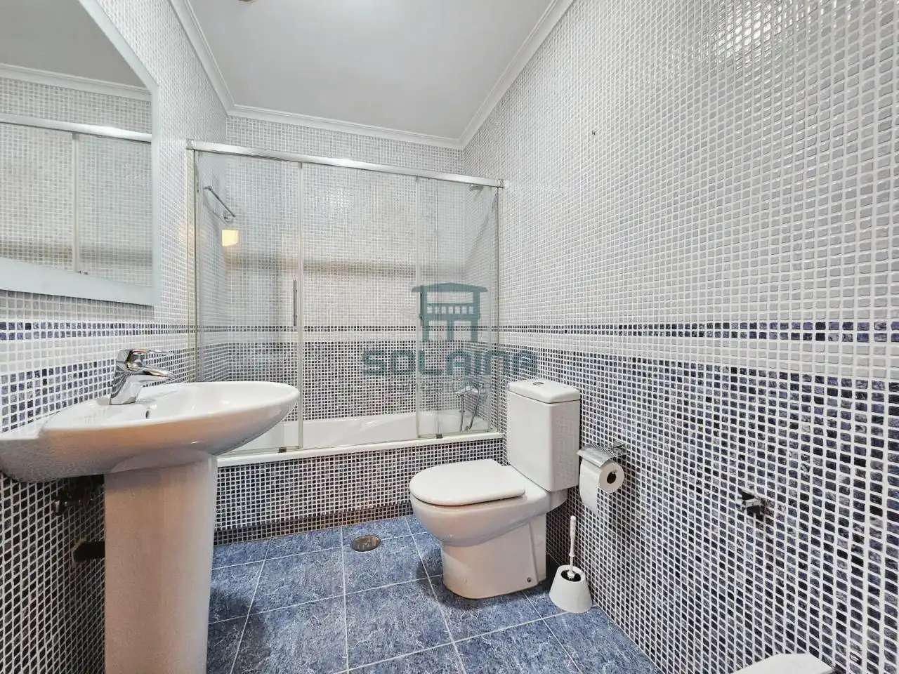 Piso de 77 m² en Ourense