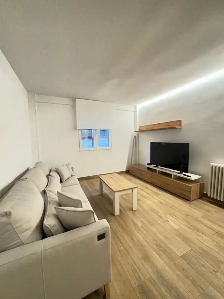 Habitación 18 m², Segovia