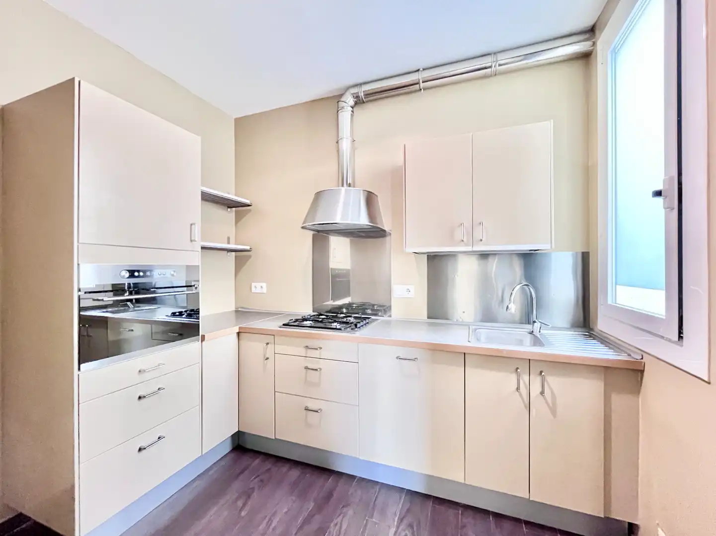 Wohnung 151 m² in Barcelona