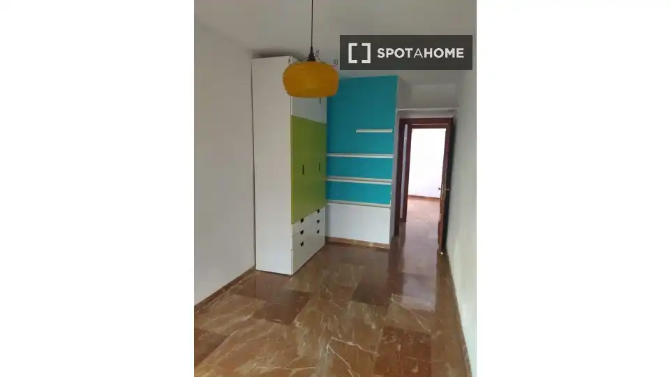 Habitación 104 m², Almería
