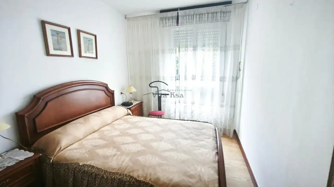 Piso de 80 m² en Ourense