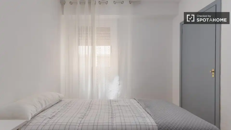 Habitació de lloguer, Burjassot