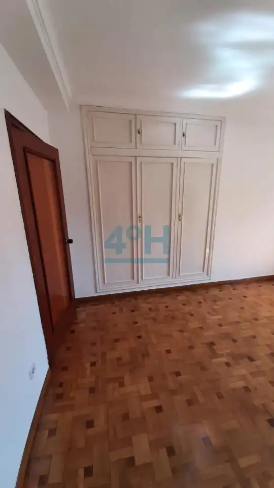 Appartement 194 m² à Ourense