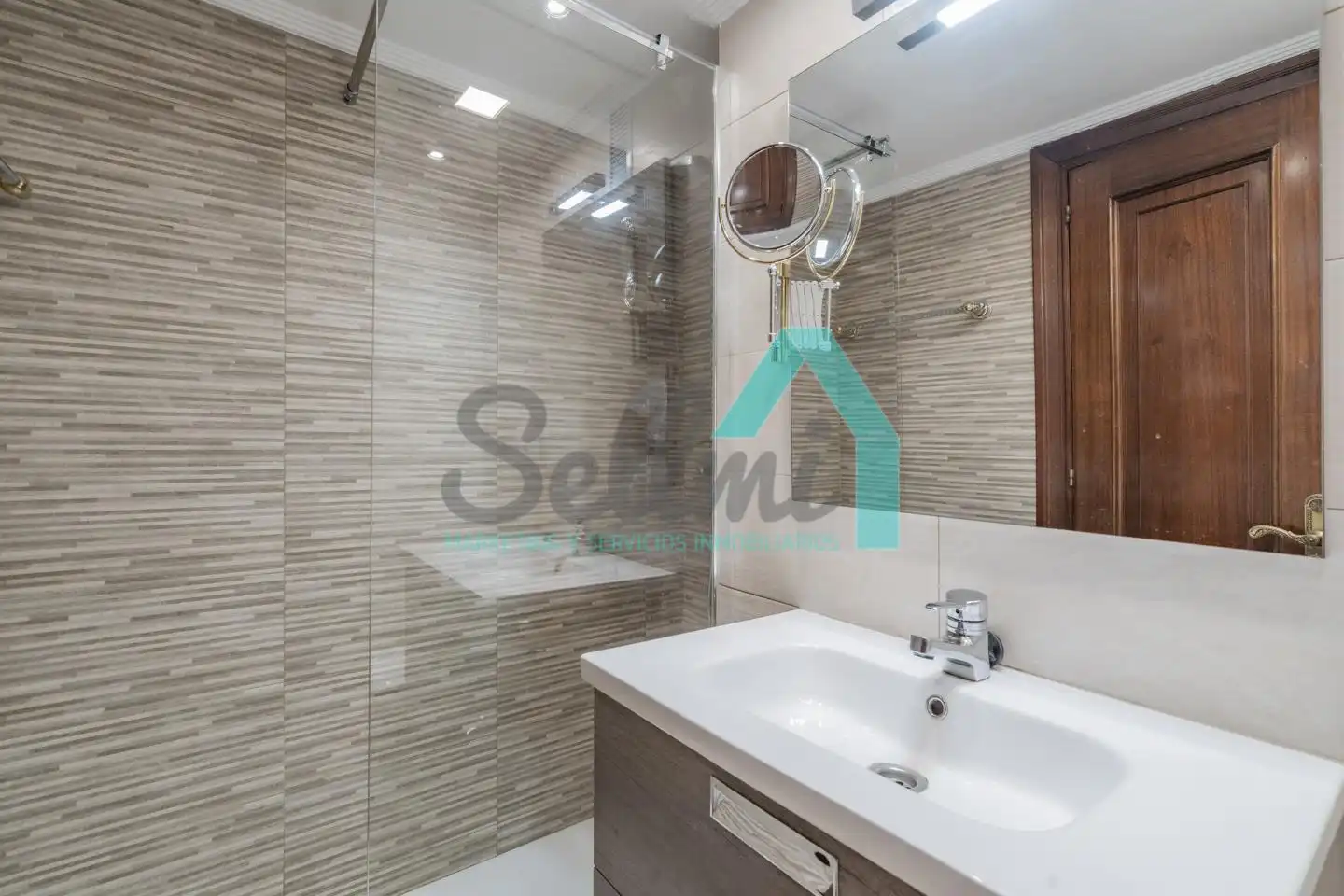 Piso de 75 m² en Oviedo