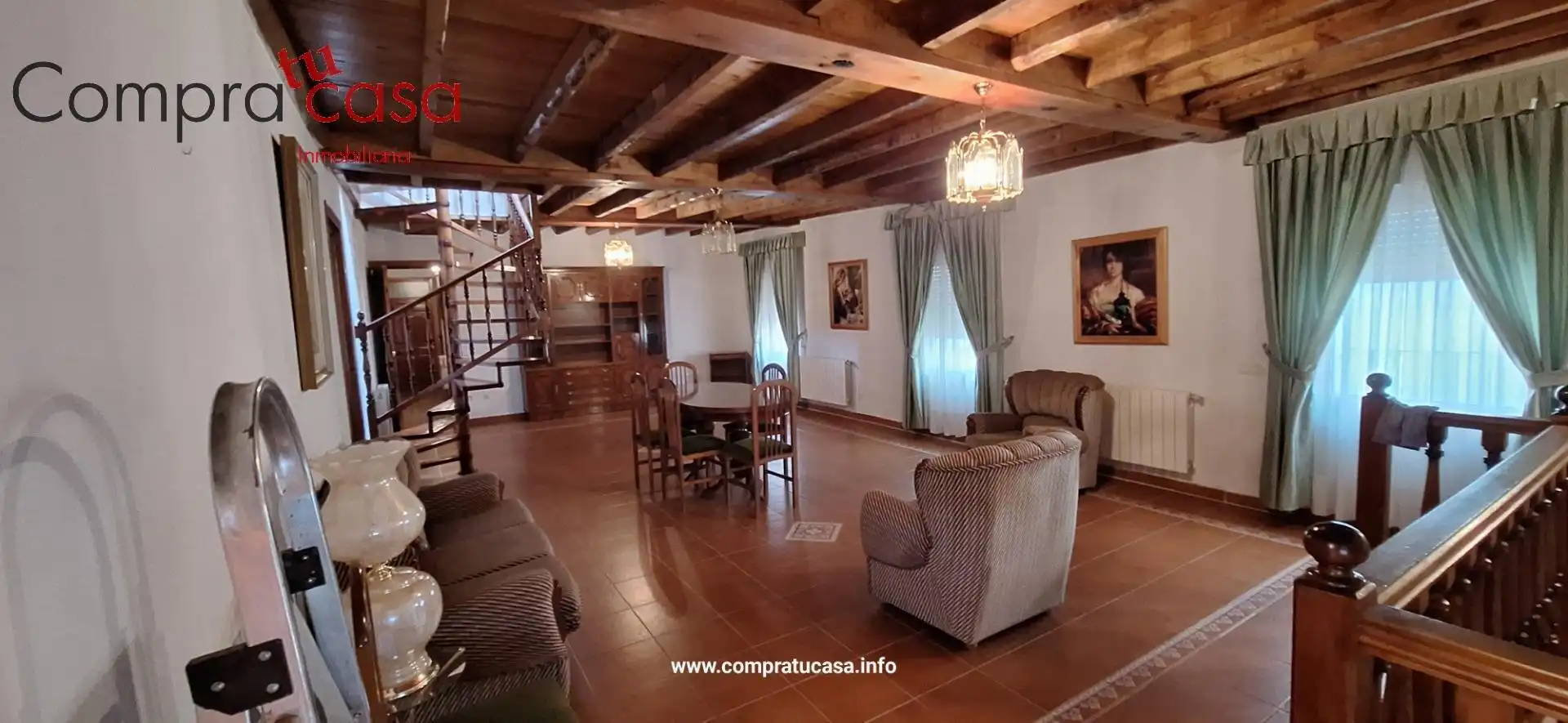 Casa de 561 m² en Espirdo