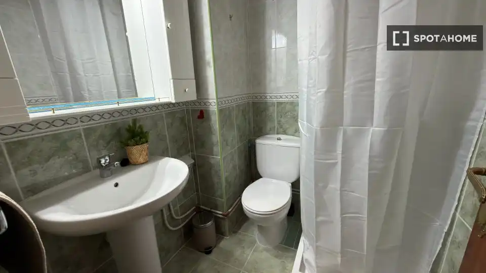 Room for rent, Madrid