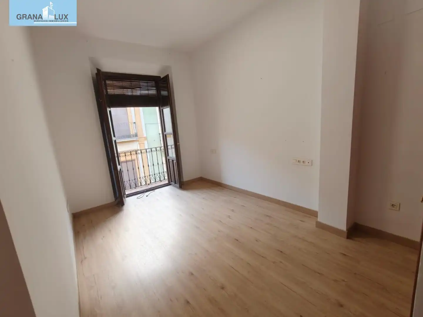 Piso de 90 m² en Granada