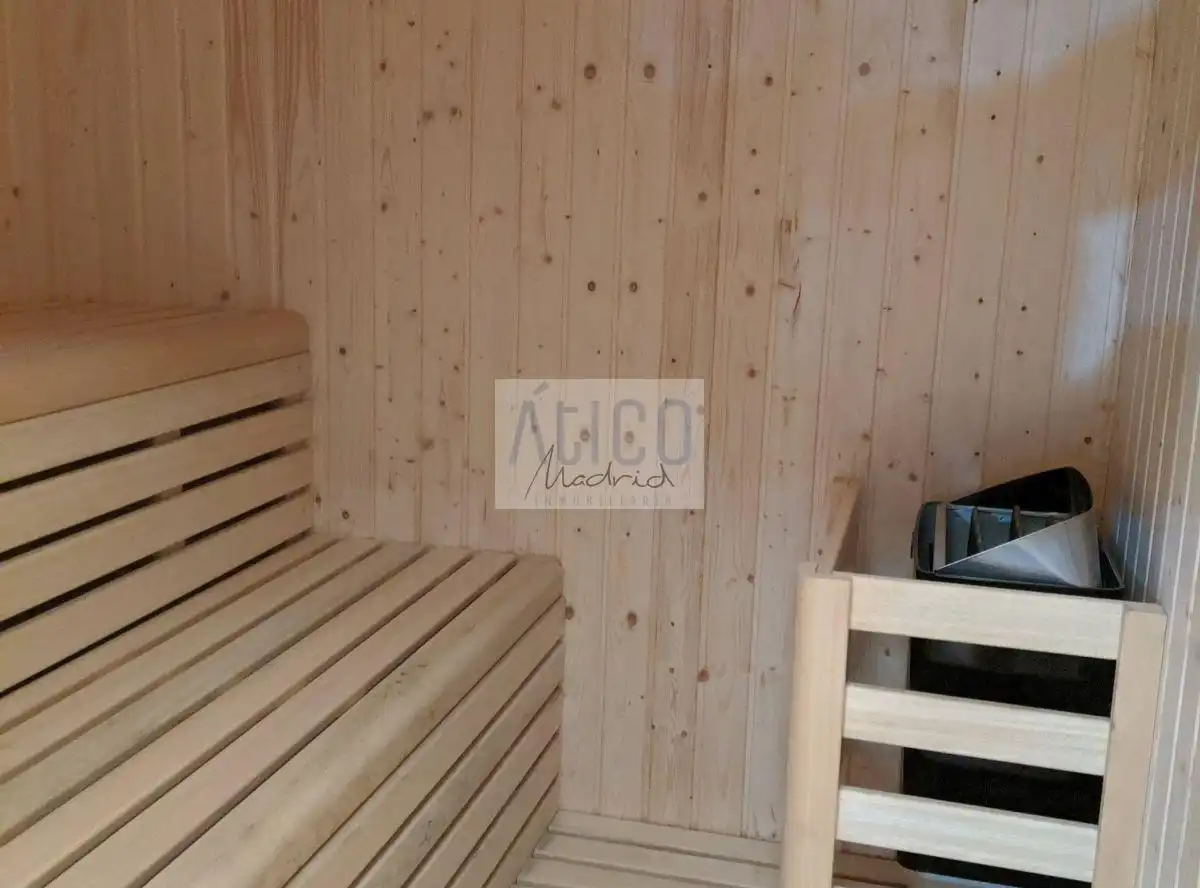 Wohnung 220 m² in Madrid