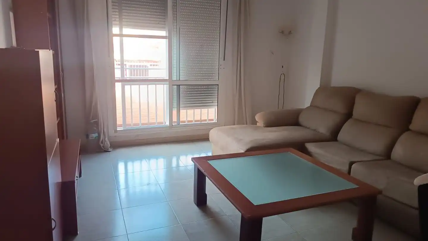Piso de 90 m² en Melilla