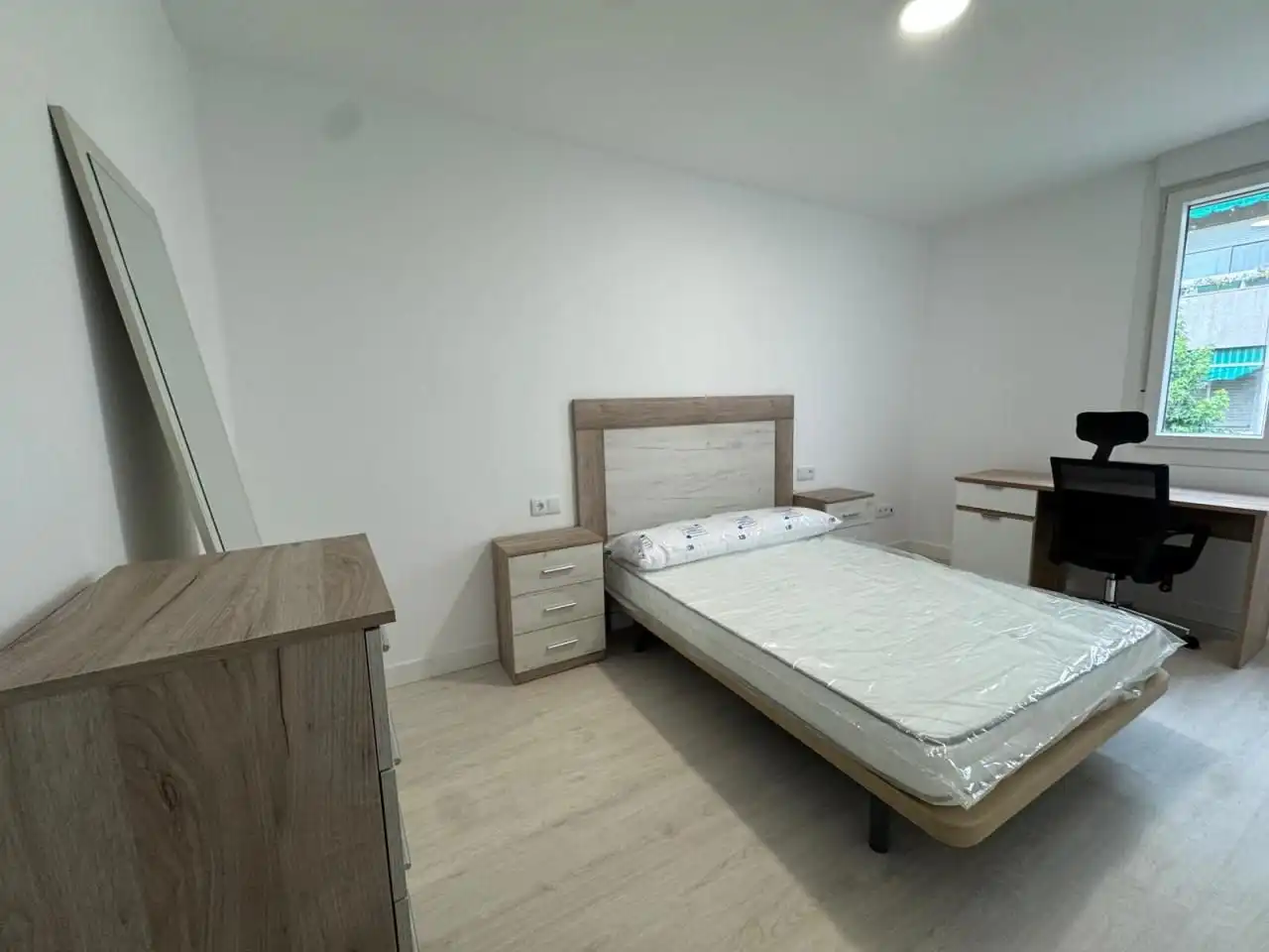 Habitación 161 m², Ourense