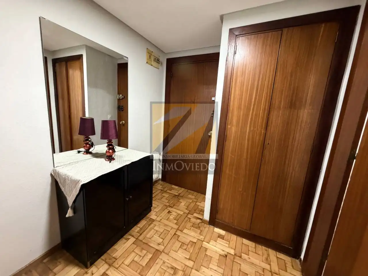 Piso de 50 m² en Oviedo