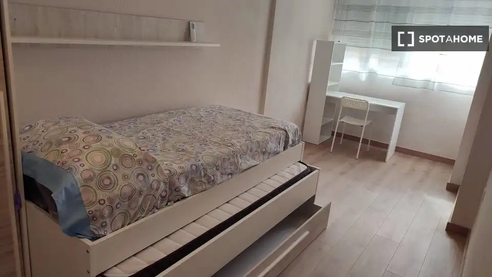 Habitación 253 m², Alicante
