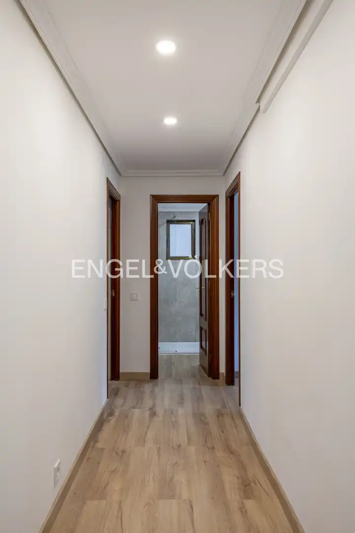 Wohnung 148 m² in Madrid