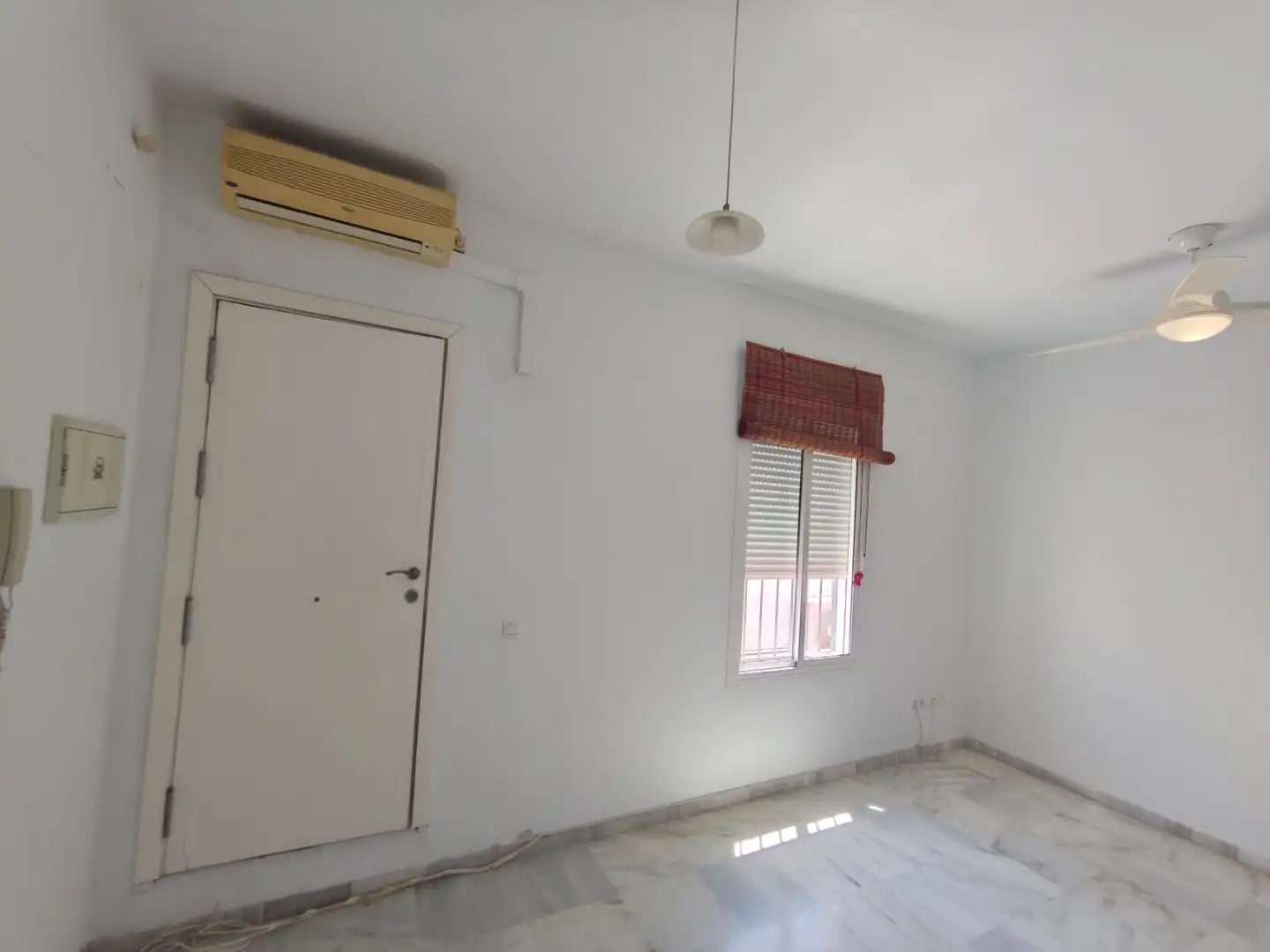 Piso de 32 m² en Sanlúcar la Mayor
