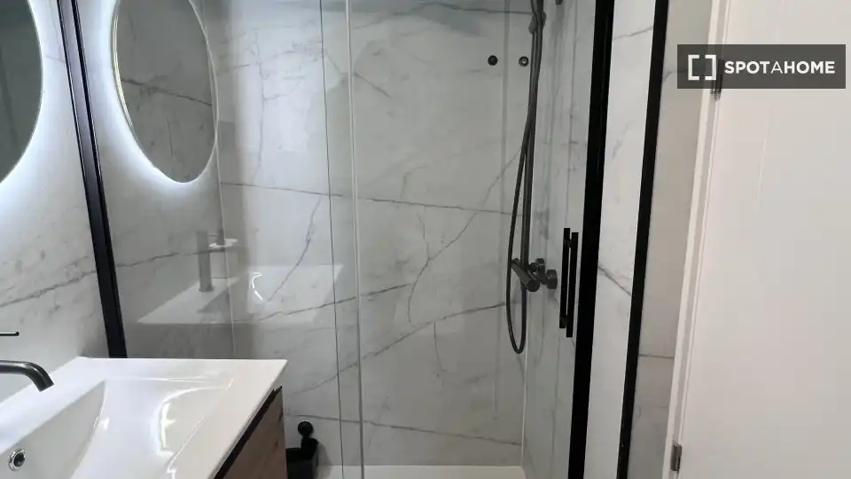 Habitación 18 m², Granada
