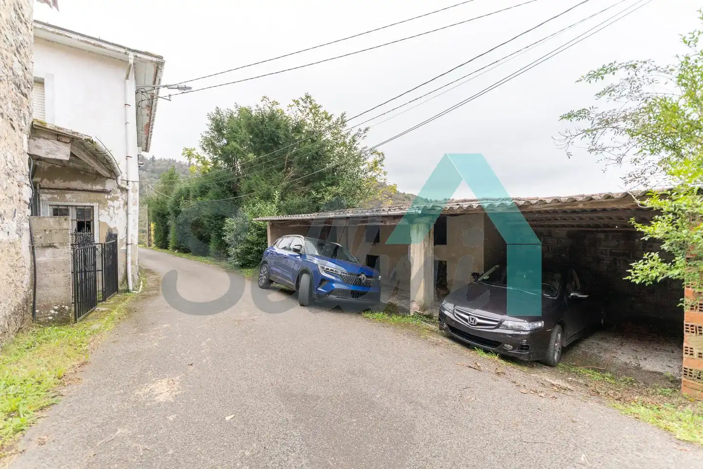 House 109 m² in Salas