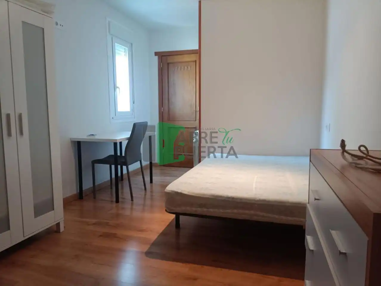 Habitación 100 m², Ourense