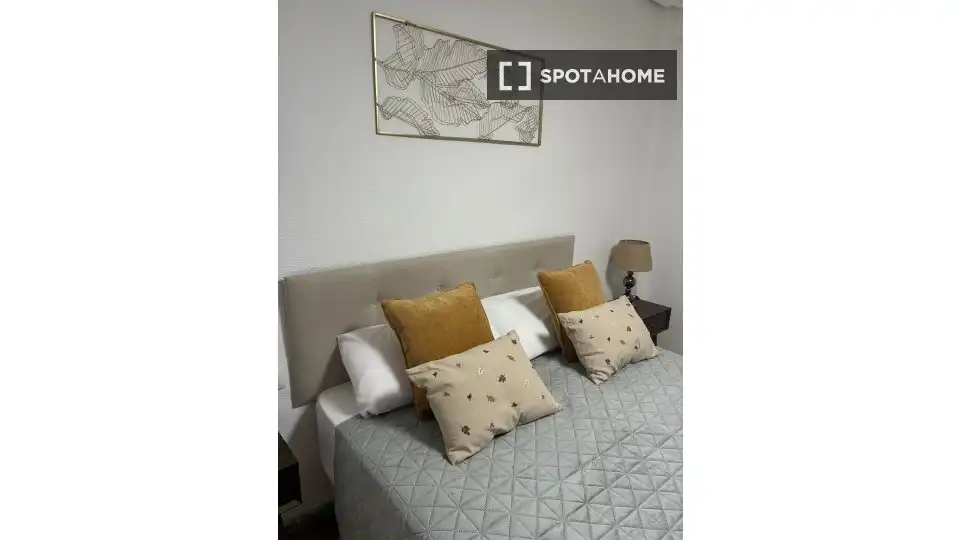Habitación 90 m², Alicante