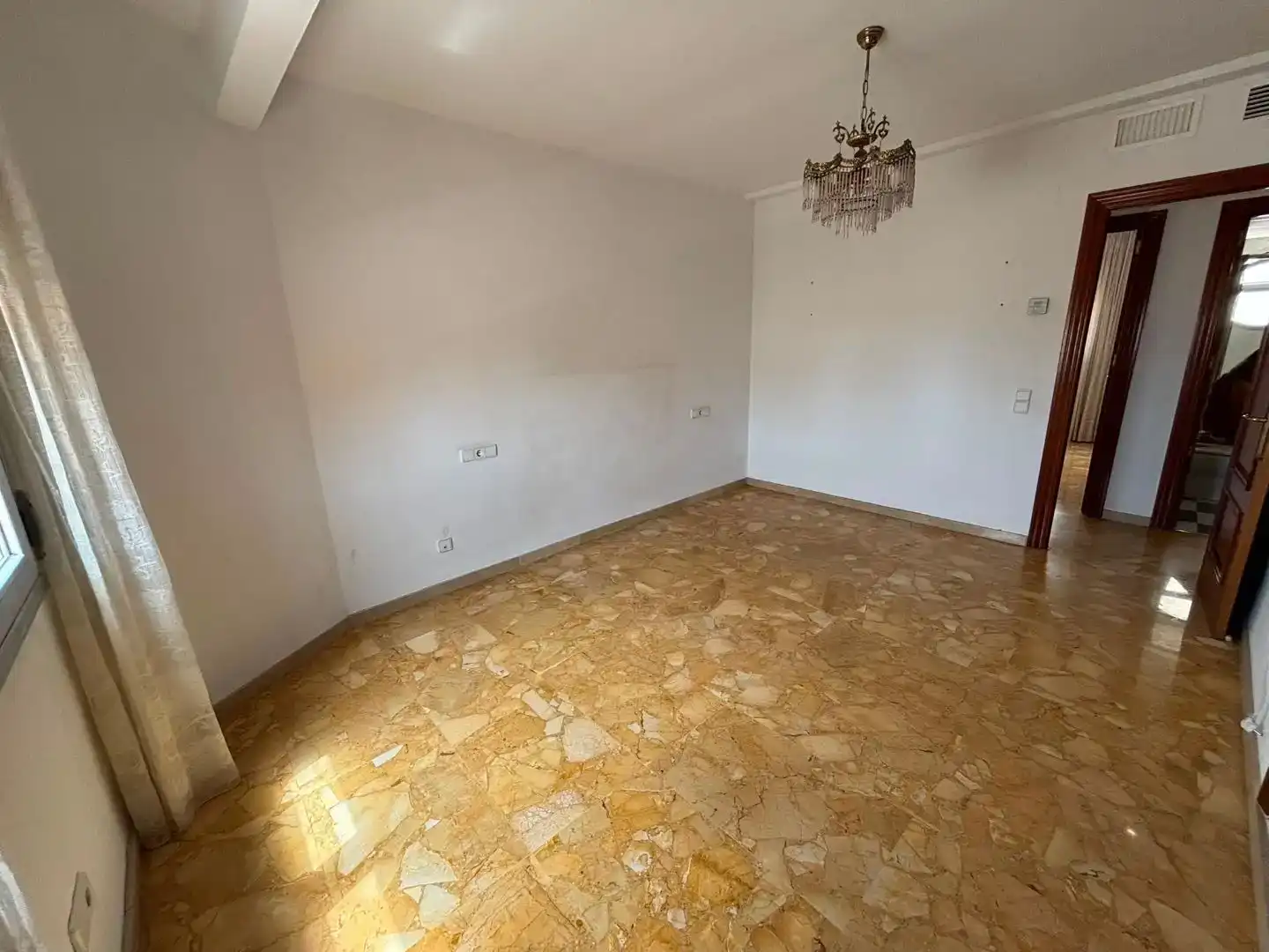 Piso de 125 m² en Almería