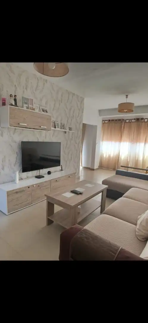 Habitació de lloguer, Algesires