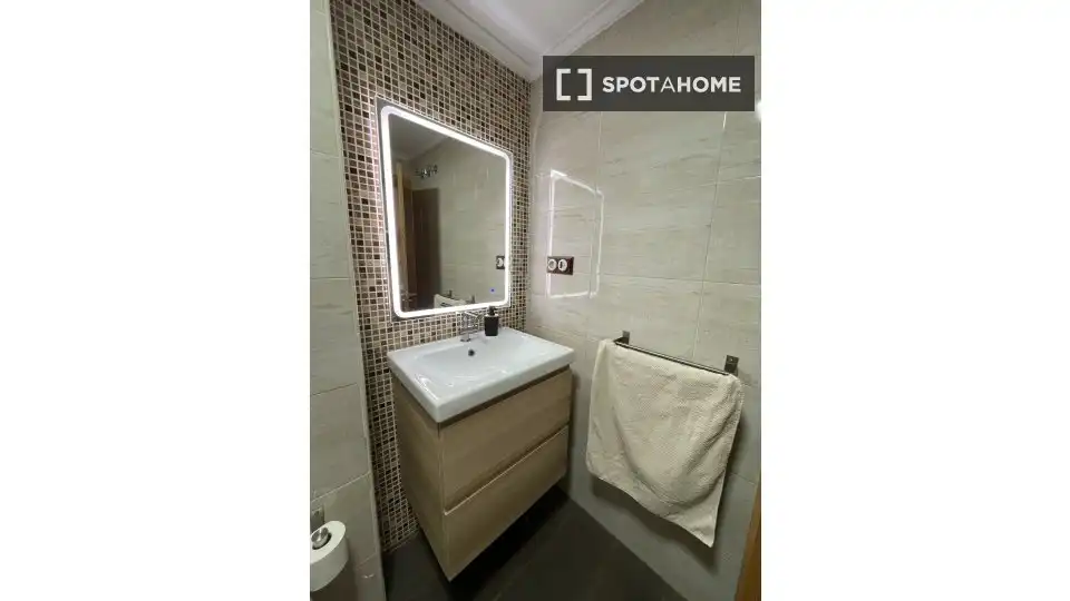Habitación 35 m², Oviedo