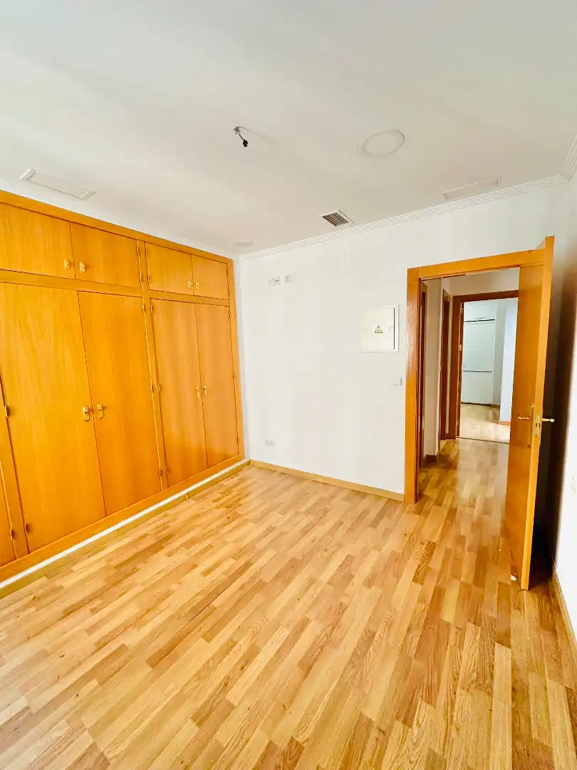 Piso de 80 m² en Granada