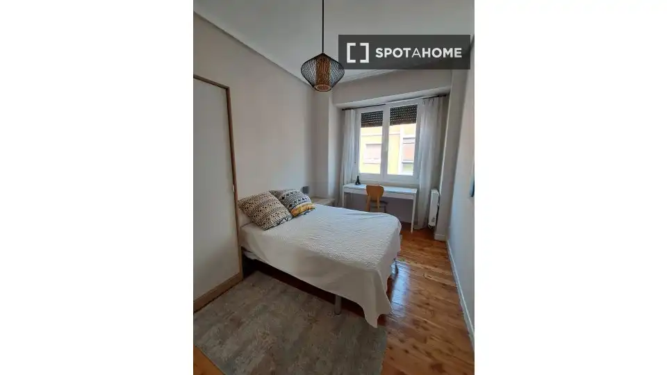 Habitación 81 m², Bilbao