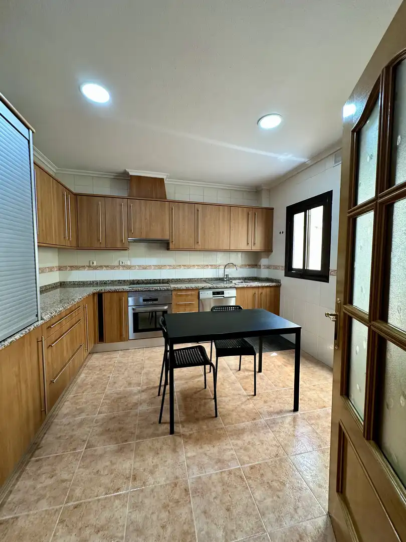 Casa de 180 m² en Aspe