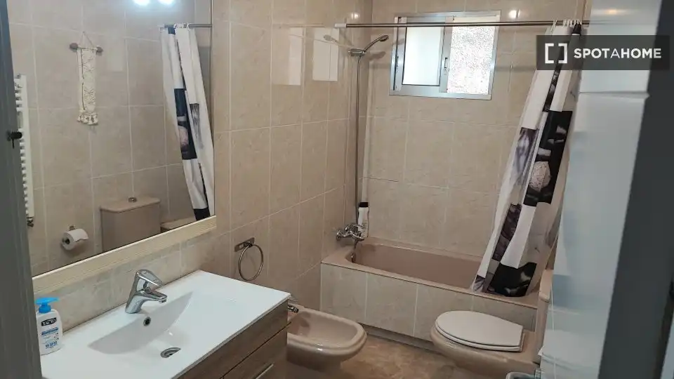 Habitación 104 m², Santander