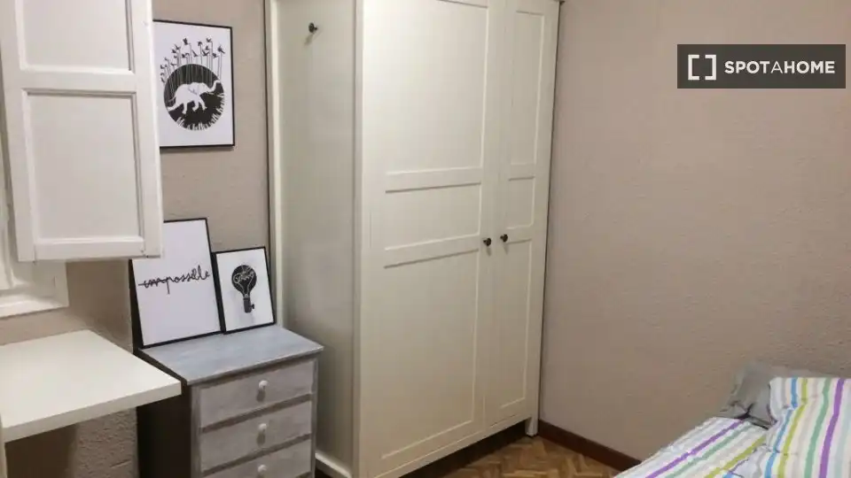 Habitación 75 m², Zaragoza