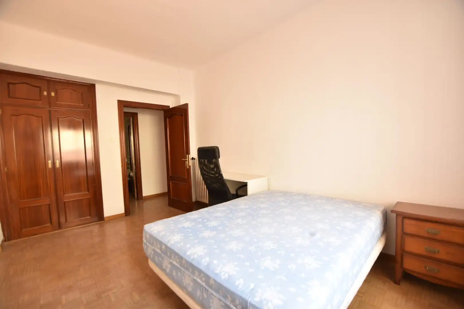 Habitación 103 m², Granada