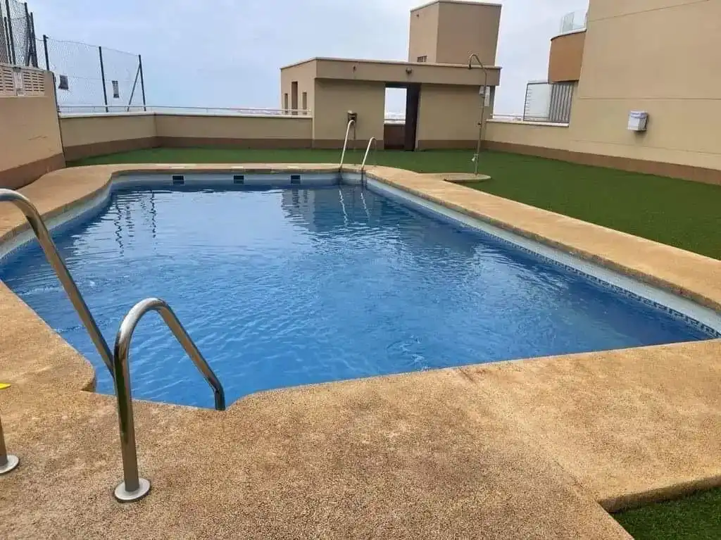 Piso de 98 m² en Roquetas de Mar