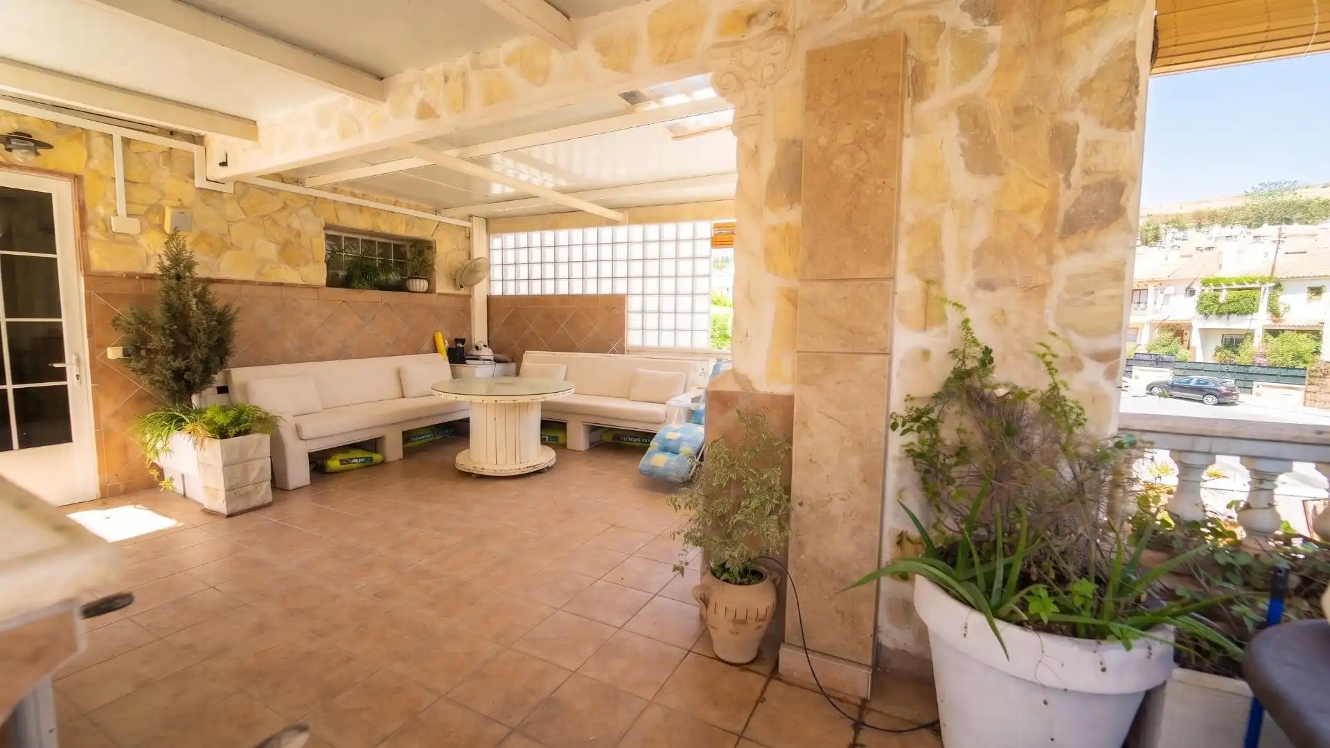 Piso de 350 m² en Huétor Vega