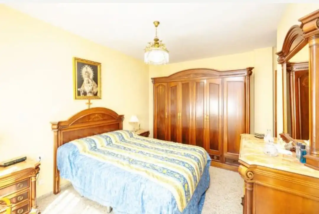 Piso de 138 m² en Granada