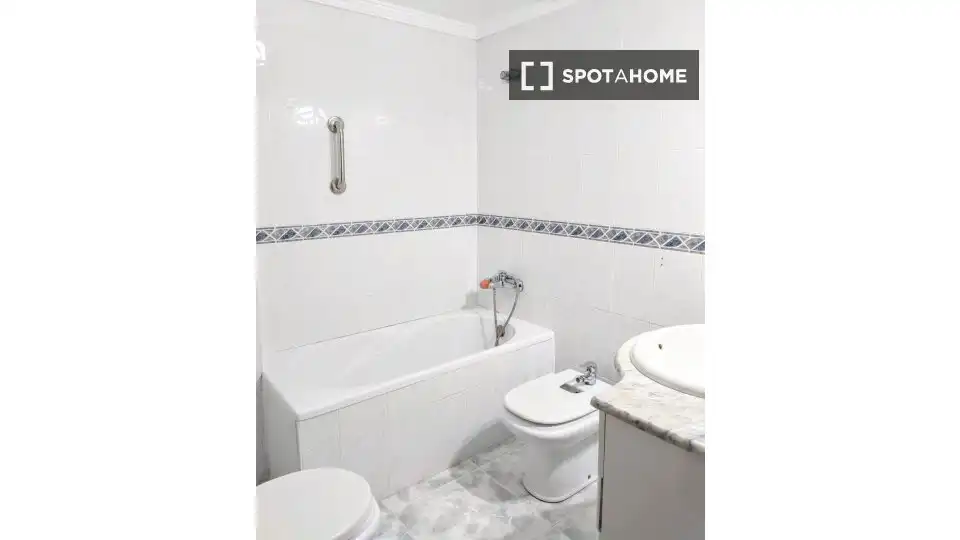 Habitació de lloguer, Montcada