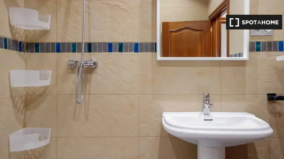 Habitación 196 m², Bilbao