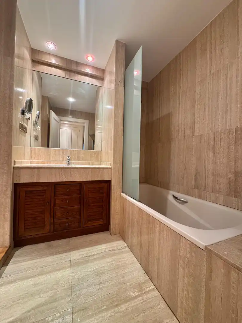 Piso de 83 m² en Oviedo