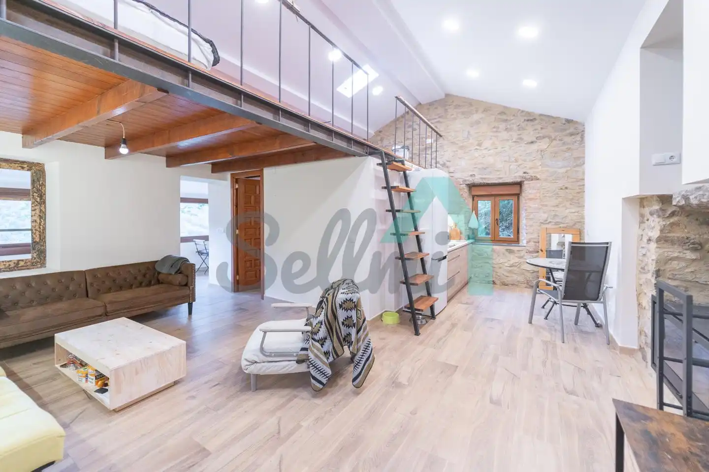 Piso de 100 m² en Mieres