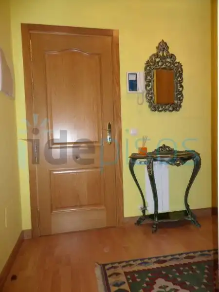 Piso de 60 m² en Santander