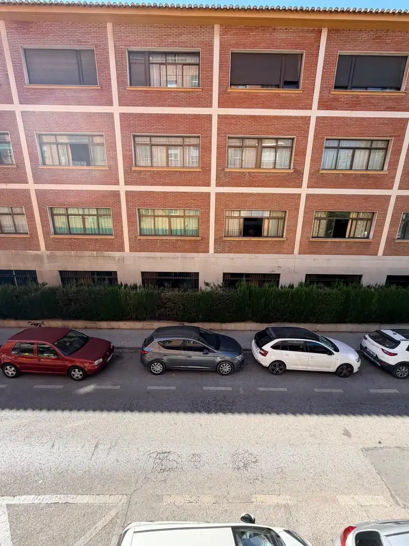Piso de 100 m² en Granada