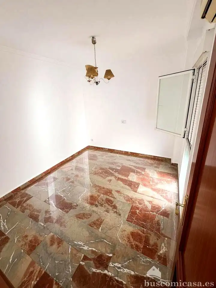 Casa de 94 m² a Mengíbar