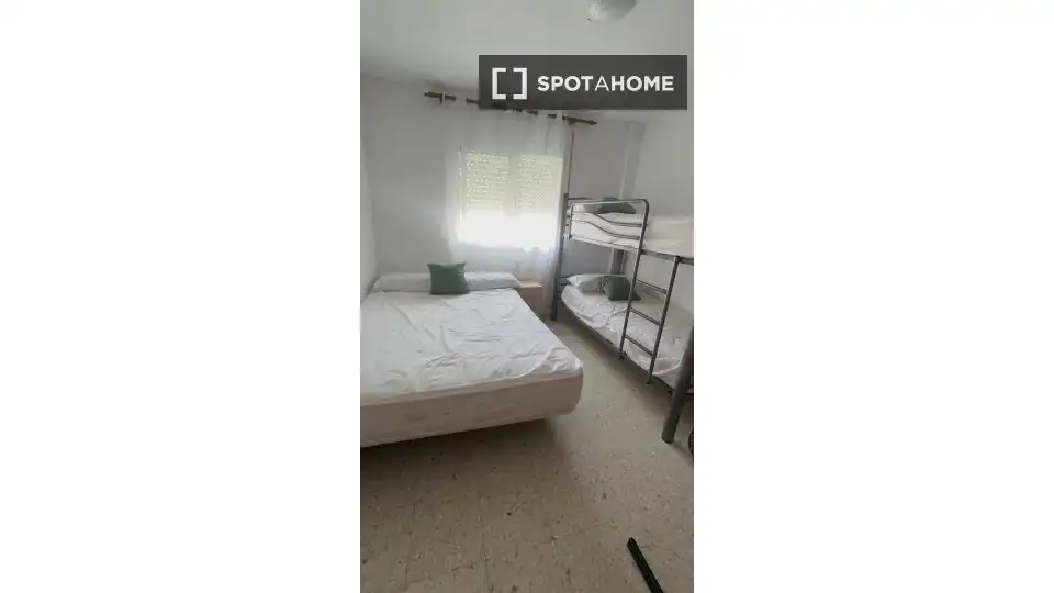 Habitación 115 m², Rota