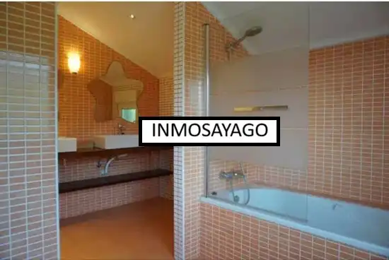 Pis de 300 m² a Zierbena