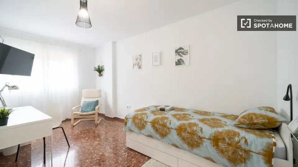 Habitació de lloguer, Burjassot