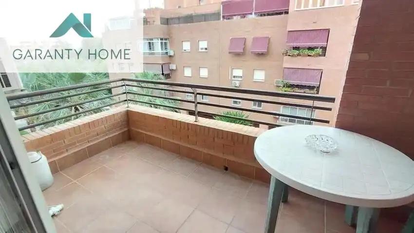 Piso de 85 m² en Málaga